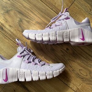 Nike Lavender and Magenta Running Shoes